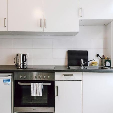 Zentral Und Frisch Eingerichtet: 2 Zi. 24H Checkin Daire Kiel Dış mekan fotoğraf